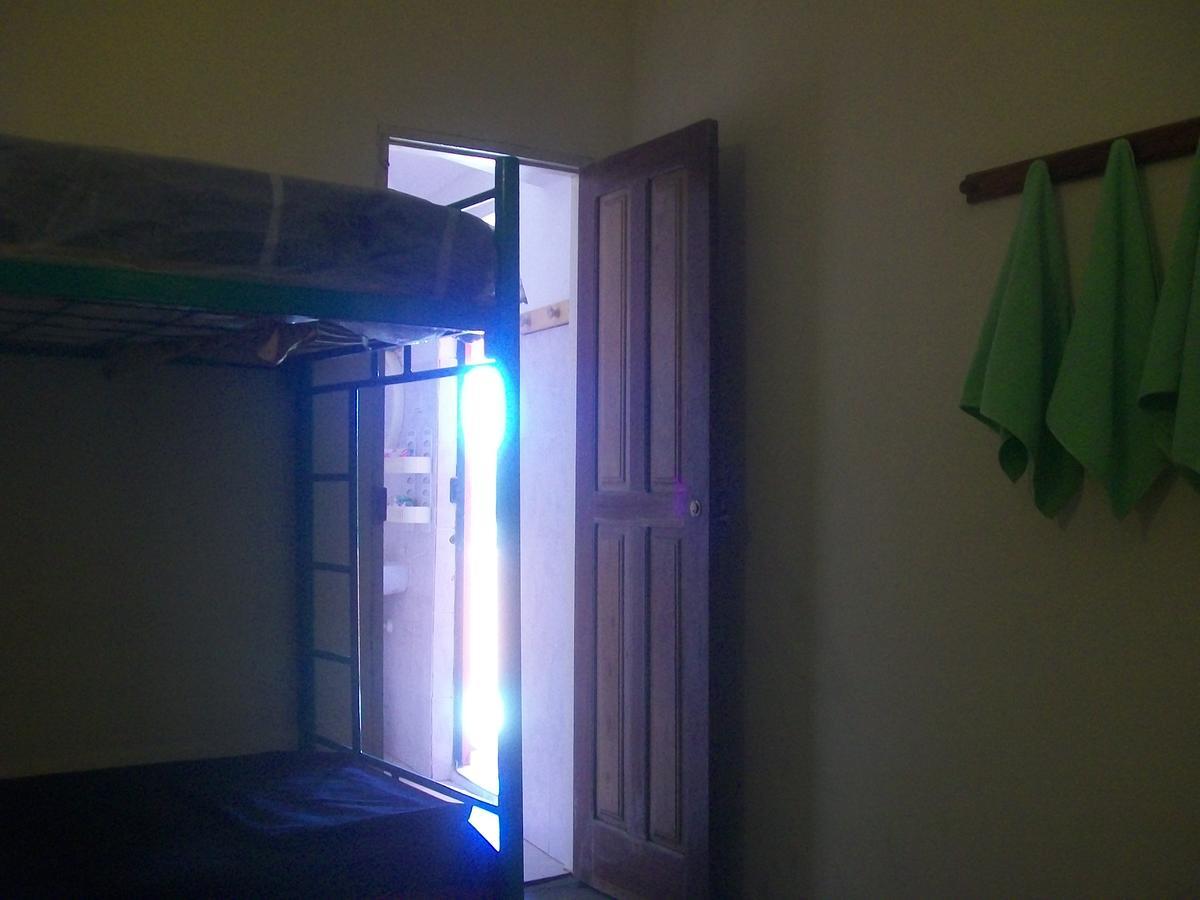 Casa Cova Hostel Porto Novo Екстериор снимка